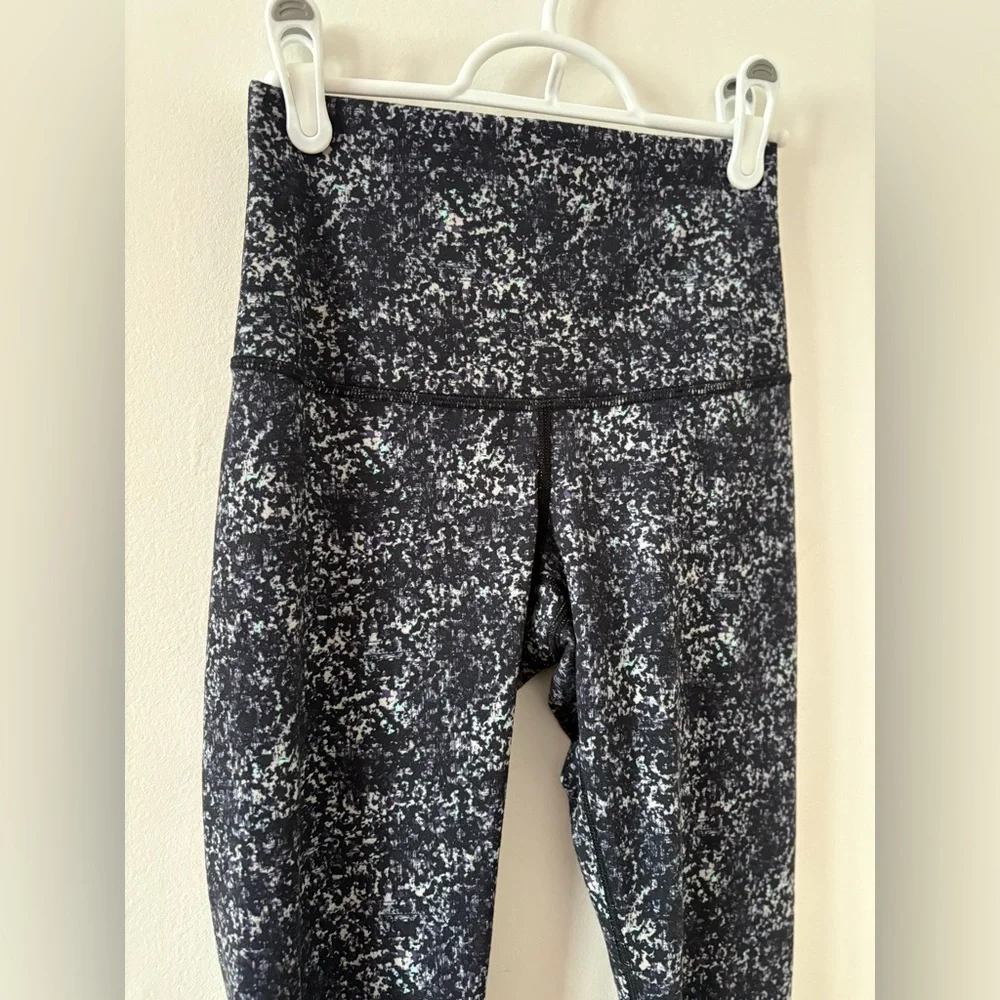 Lululemon Wunder Under Pant *Full-On Luon (Roll Down) Size 4 - Picture 4 of 9
